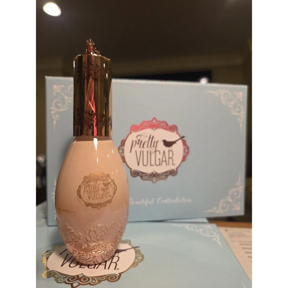 PRETTY VULGAR Cool AF Lava Water Foundation 02 The Naked Truth 1.18oz / 35mL